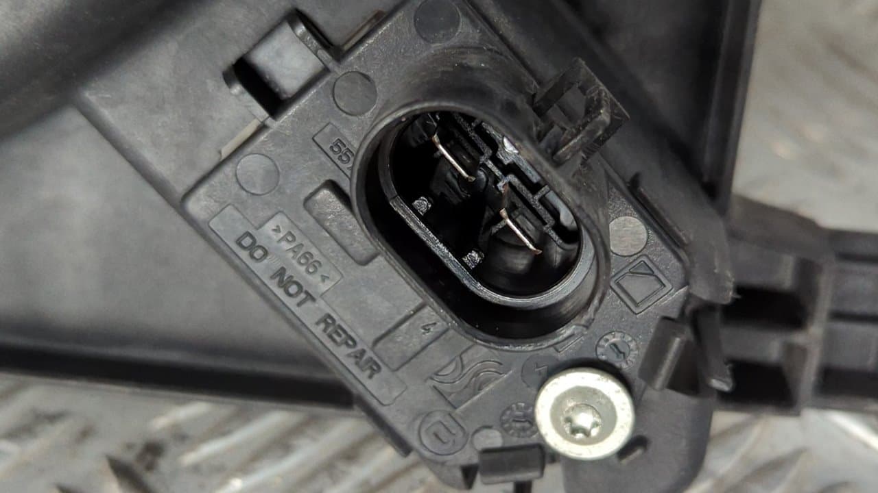 Recambio de ELECTROVENTILADOR para FIAT FIORINO 1.3 16V M-Jet CAT 199A2000 referencia OEM IAM 51780703 - BLANCO 7