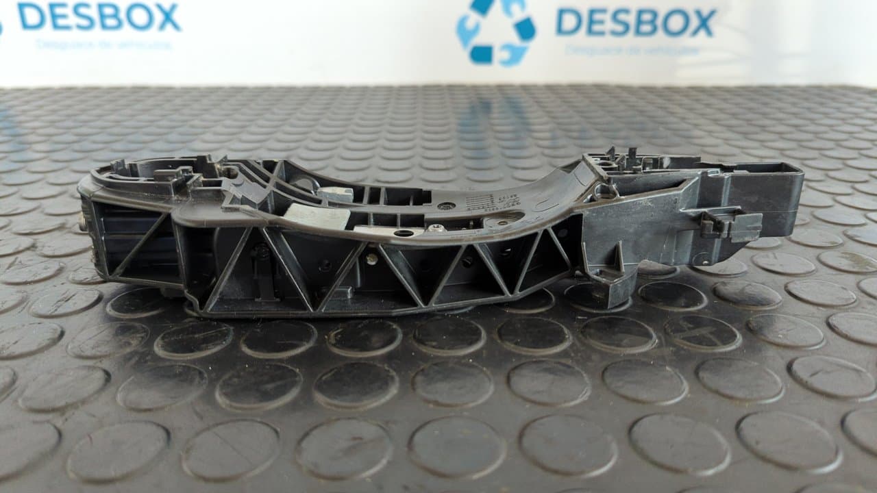 Recambio de SOPORTE MANETA TRASERA DERECHA para CITROEN E-C4 ZK01 referencia OEM IAM 9802977180 - AZUL 5