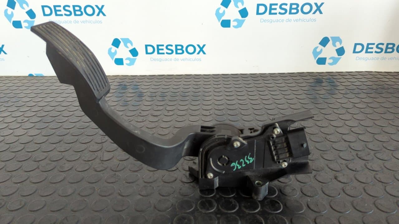 Recambio de POTENCIOMETRO PEDAL para FIAT FIORINO 1.3 16V M-Jet CAT 199A2000 referencia OEM IAM 51801577 - BLANCO 2