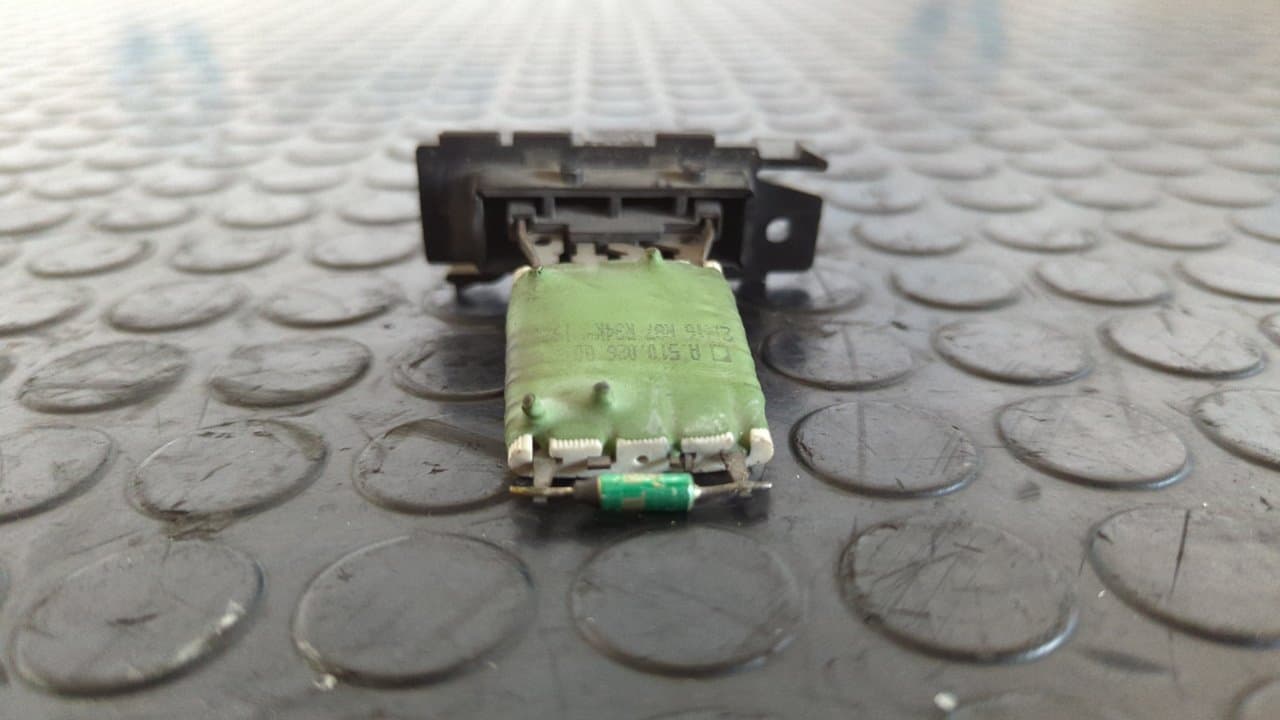 Recambio de RESISTENCIA CALEFACCION para FIAT SCUDO FURGÓN (272) 10 Business  L1H1 90 Multijet 9HU referencia OEM IAM  A51002600 - BLANCO 3