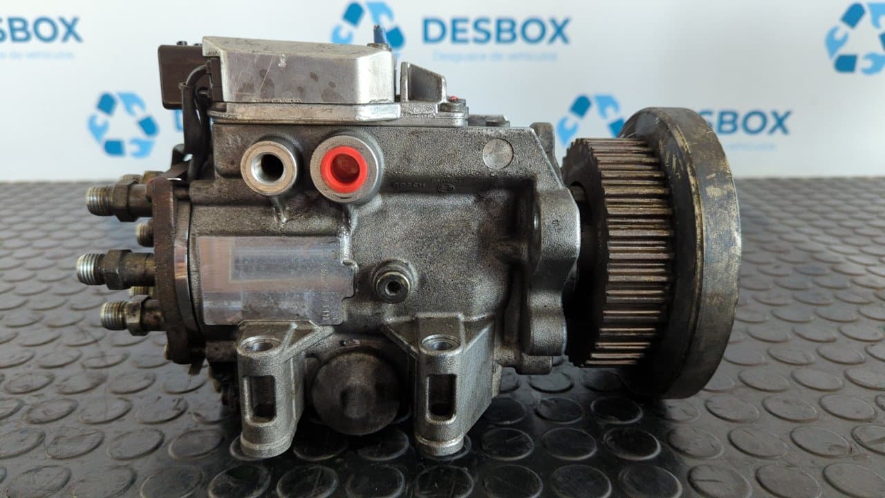 Recambio de BOMBA INYECCION para AUDI A6 AVANT (4B5) AFB referencia OEM IAM  059130106B - AZUL 4