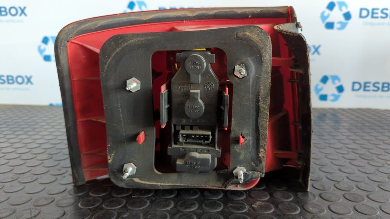 Recambio de PILOTO TRASERO DERECHO para AUDI A6 AVANT (4B5) 2.5 TDI AFB referencia OEM IAM 154461908RB - AZUL 2