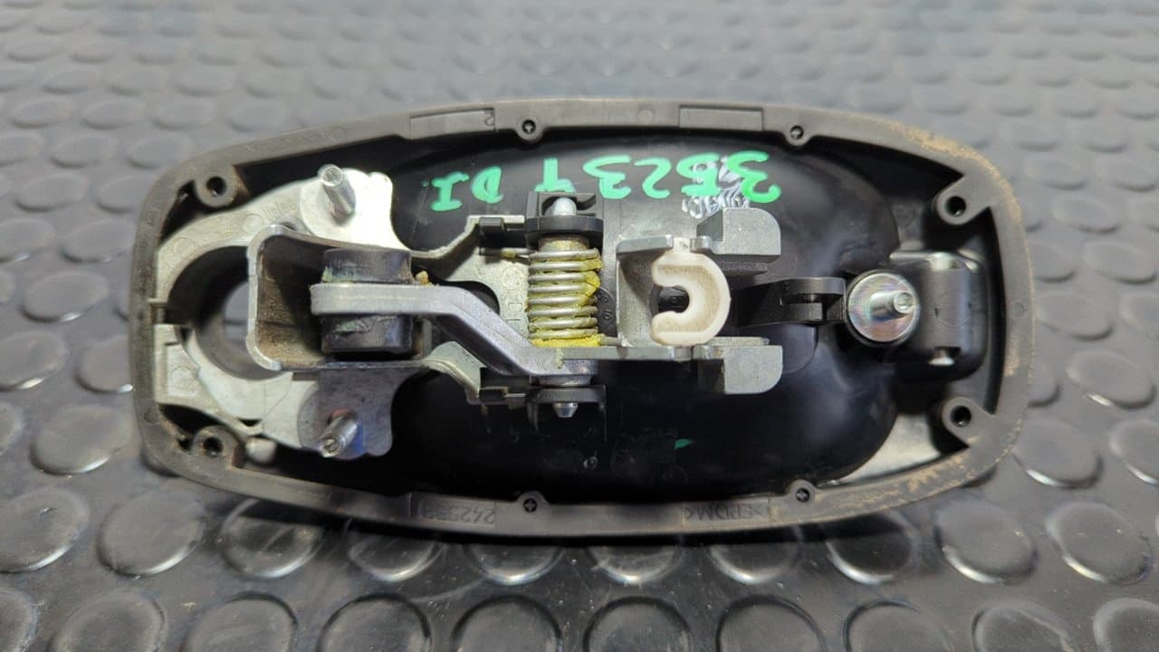 Recambio de MANETA DELANTERA IZQUIERDA para CITROEN NEMO Basis 8HS referencia OEM IAM 233398  - BLANCO 2