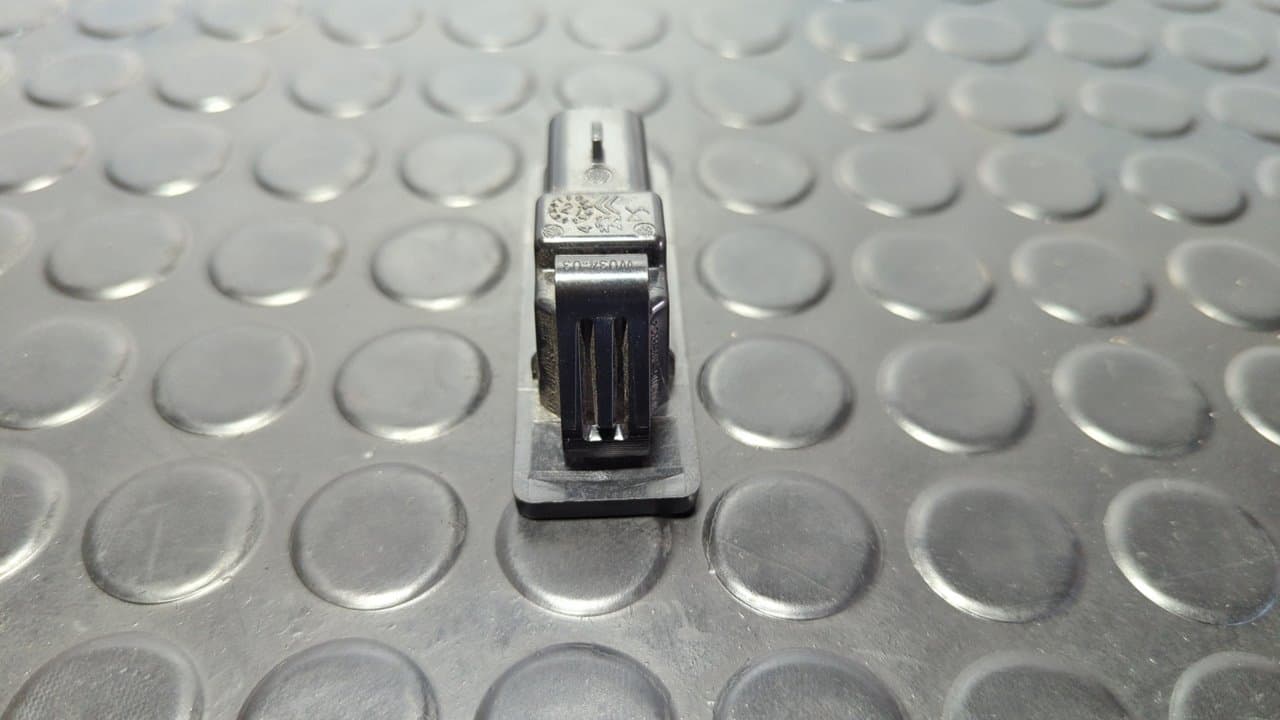 Recambio de PILOTO MATRICULA para CITROEN E-C4 100KW SHINE ZK01 referencia OEM IAM 9815225980 - AZUL 2