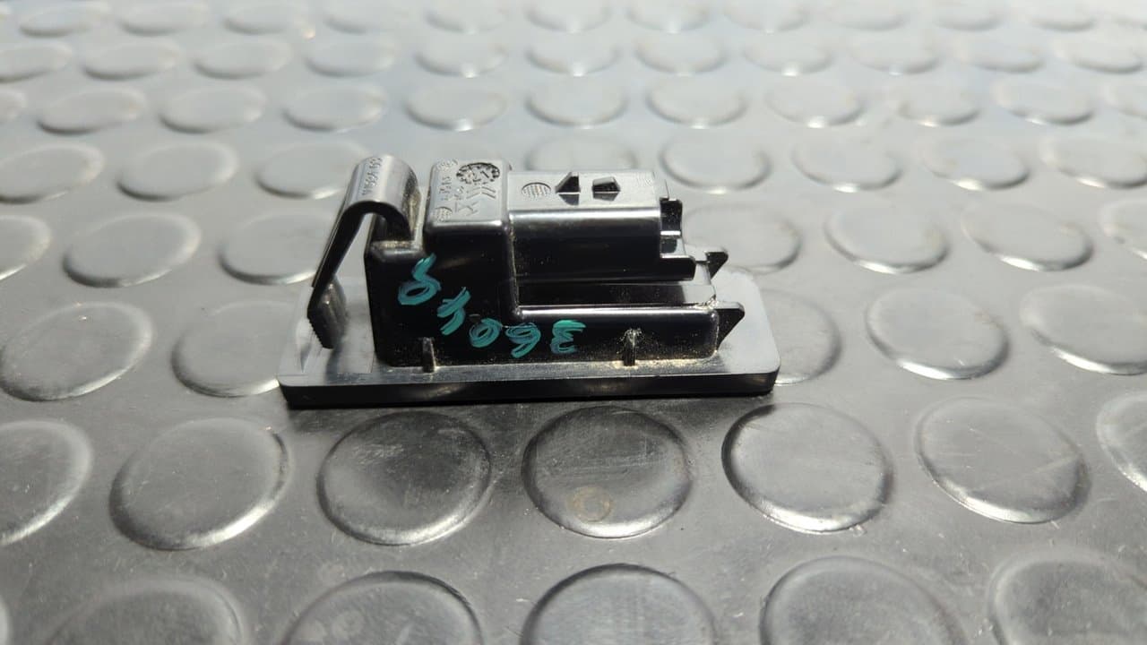 Recambio de PILOTO MATRICULA para CITROEN E-C4 100KW SHINE ZK01 referencia OEM IAM 9815225980 - AZUL 6