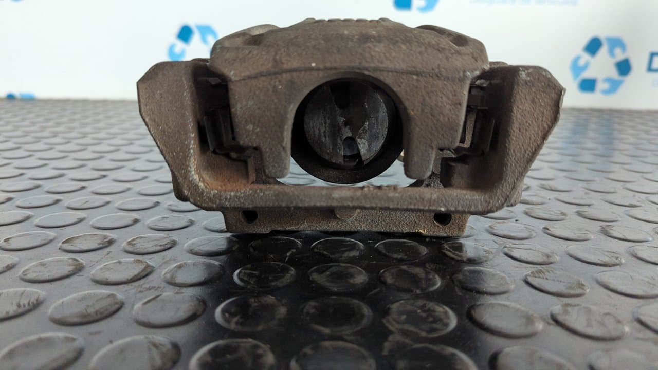 Recambio de PINZA DE FRENO TRASERA DERECHA para FORD MONDEO TURNIER (GE) Futura QJBB referencia OEM IAM 0204Y01682A - AZUL 8
