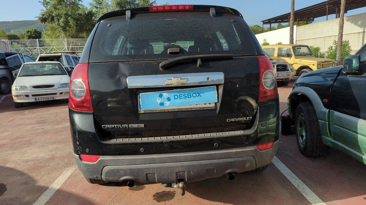 Recambio de ALERON TRASERO para CHEVROLET CAPTIVA 2.0 VCDI LT Z20S - NEGRO 5