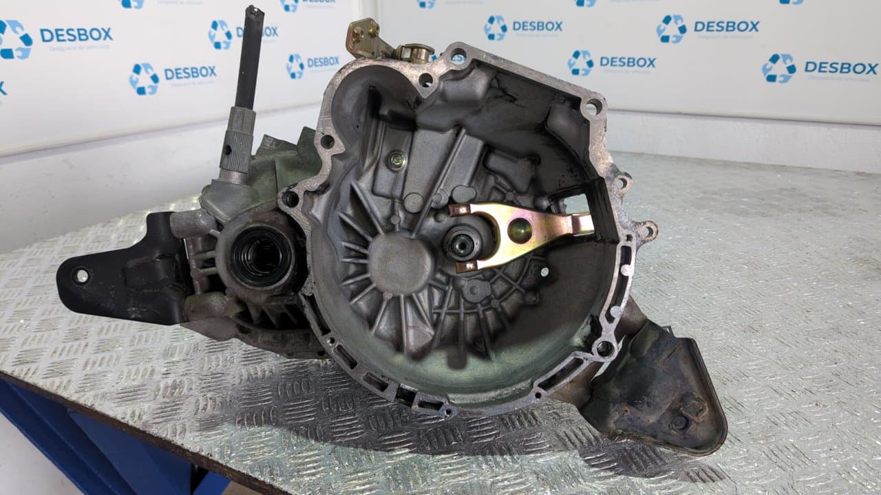 Recambio de CAJA CAMBIOS para HYUNDAI ACCENT (X3) 1.3 12V CAT G4EH referencia OEM IAM HW2073 - BLANCO