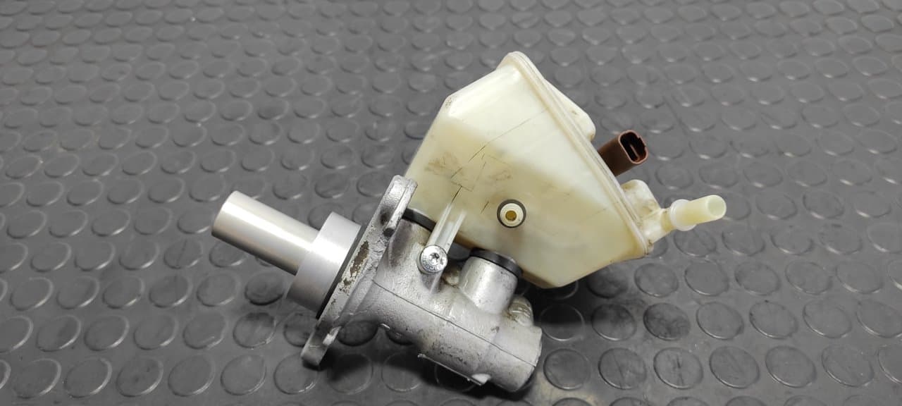 Recambio de BOMBA FRENO para CITROEN BERLINGO CUADRO 1.6 16V HDi 9HXDV6ATED4 referencia OEM IAM  9654002180 - BLANCO 3