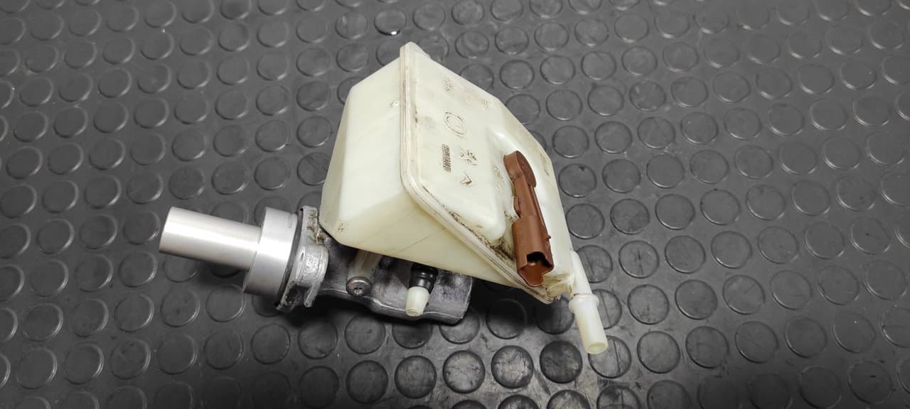 Recambio de BOMBA FRENO para CITROEN BERLINGO CUADRO 1.6 16V HDi 9HXDV6ATED4 referencia OEM IAM  9654002180 - BLANCO 5