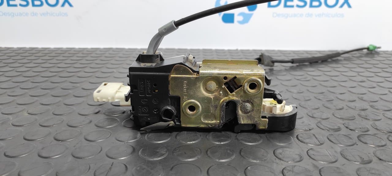 Recambio de CERRADURA PUERTA DELANTERA IZQUIERDA para RENAULT MEGANE II BERLINA 3P Confort Authentique K4M760 referencia OEM IAM  9660699880F - AZUL