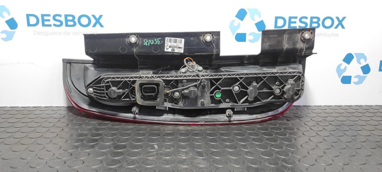 Recambio de PILOTO TRASERO DERECHO para FIAT DOBLO CARGO Basis Kasten 199A3000 referencia OEM IAM  00518106730 - BLANCO 4