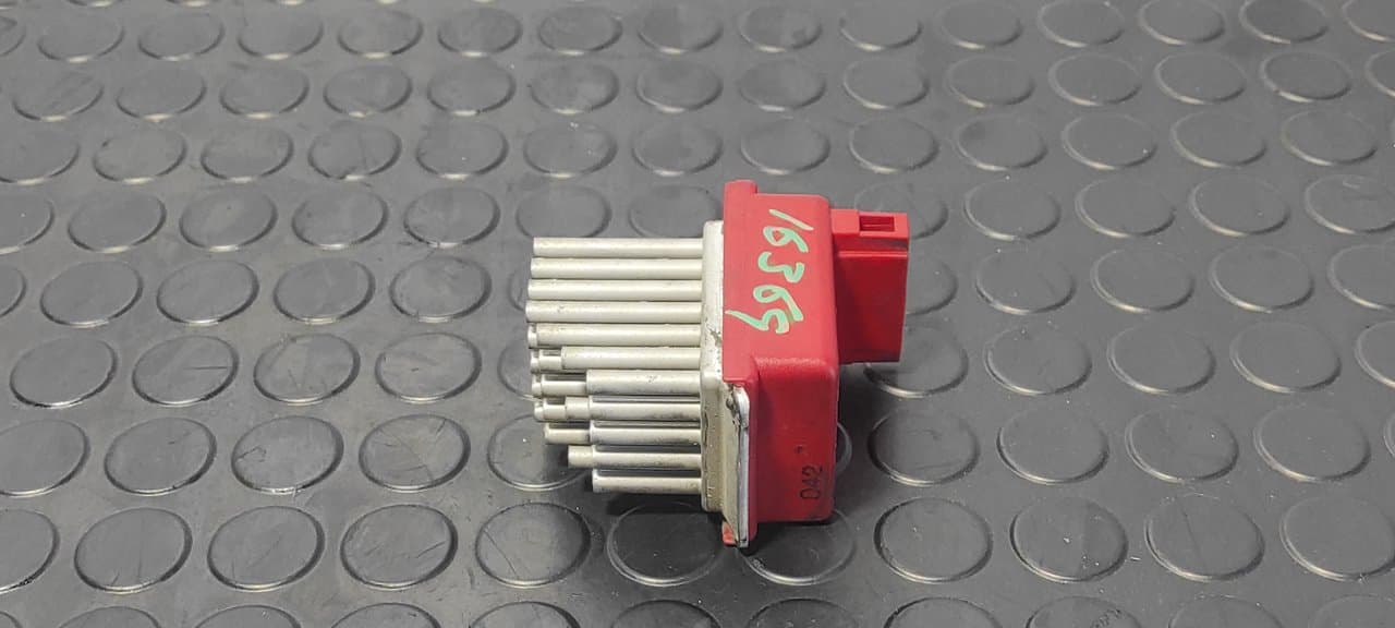 Recambio de RESISTENCIA CALEFACCION para AUDI A3 (8L) 1.9 TDI Ambiente Quattro ASZ referencia OEM IAM 657364M - NEGRO 4