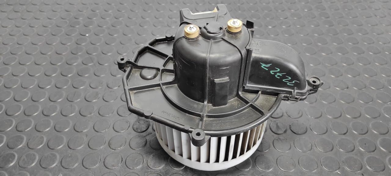 Recambio de MOTOR CALEFACCION para CITROEN BERLINGO CUADRO 1.6 16V HDi 9HXDV6ATED4 referencia OEM IAM  5E2228200 - BLANCO 4