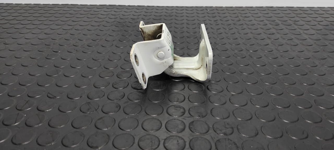 Recambio de BISAGRAS PUERTA DELANTERA DERECHA para NISSAN CABSTAR 3.0 TURBO BD30TI - BLANCO 3