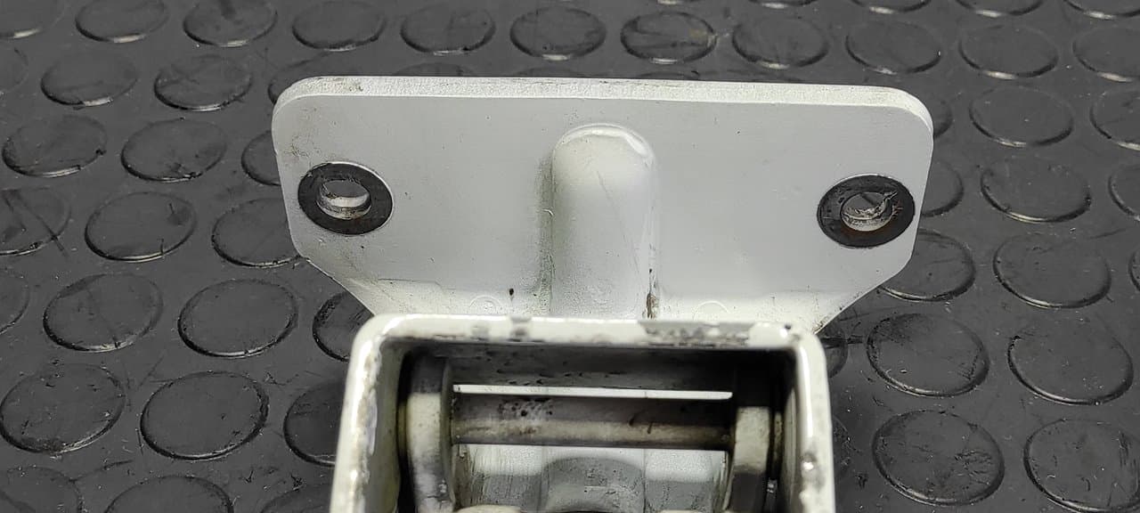 Recambio de BISAGRAS PUERTA DELANTERA DERECHA para NISSAN CABSTAR 3.0 TURBO BD30TI - BLANCO 2