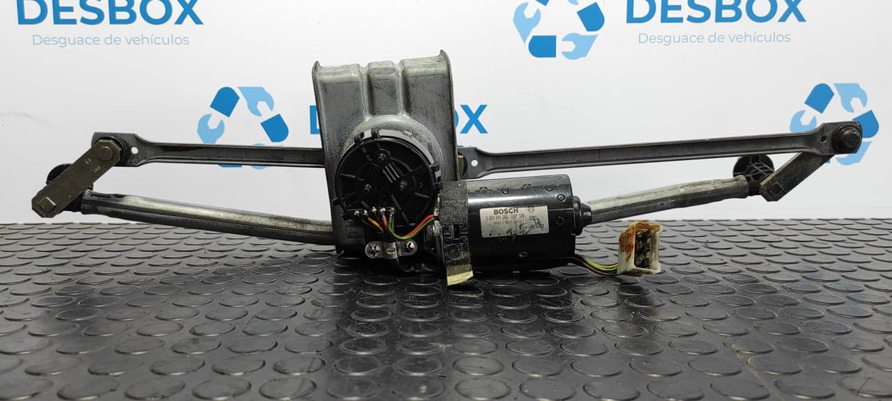 Recambio de MOTOR LIMPIA DELANTERO para MERCEDES-BENZ SPRINTER 02.00 -> COMBI 213  CDI   (902.671-672) 611981 referencia OEM IAM 0390241345 - BLANCO 4