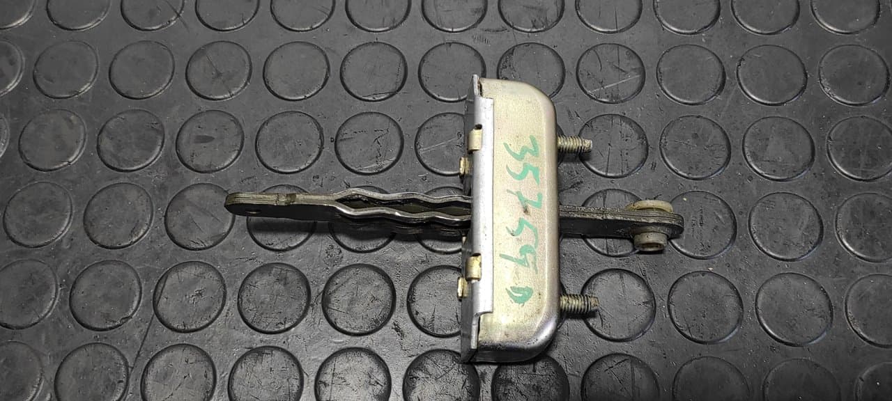 Recambio de RETENEDOR PUERTA DERECHA para NISSAN CABSTAR 3.0 TURBO BD30TI - BLANCO