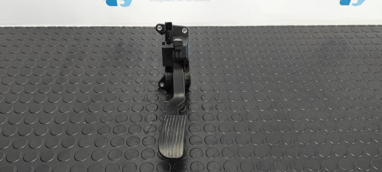 Recambio de POTENCIOMETRO PEDAL para MERCEDES-BENZ SPRINTER 02.00 -> COMBI 213  CDI   (902.671-672) 611981 referencia OEM IAM A9013000504 - BLANCO