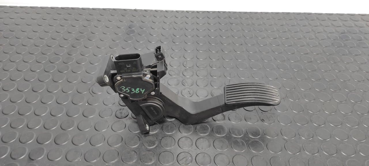 Recambio de POTENCIOMETRO PEDAL para MERCEDES-BENZ SPRINTER 02.00 -> COMBI 213  CDI   (902.671-672) 611981 referencia OEM IAM A9013000504 - BLANCO 2