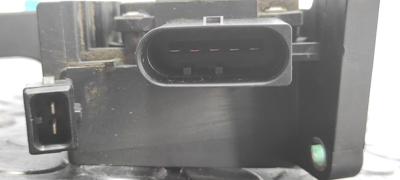 Recambio de POTENCIOMETRO PEDAL para MERCEDES-BENZ SPRINTER 02.00 -> COMBI 213  CDI   (902.671-672) 611981 referencia OEM IAM A9013000504 - BLANCO 7