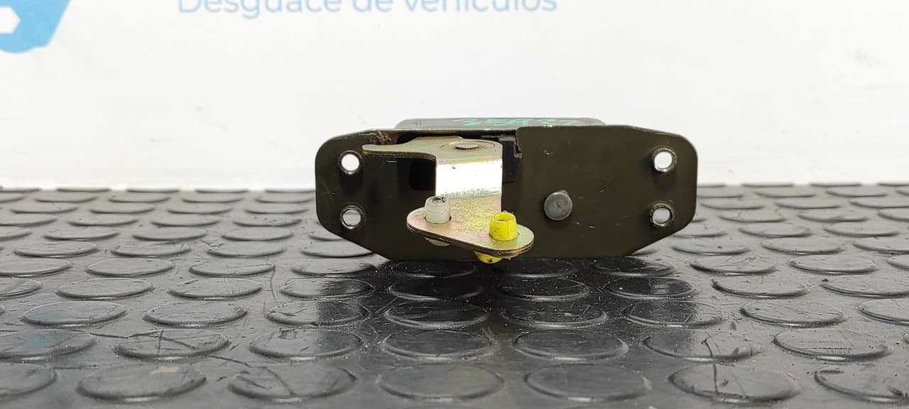 Recambio de CERRADURA MALETERO / PORTON para NISSAN TRADE 2.0  LD20 - BLANCO 3
