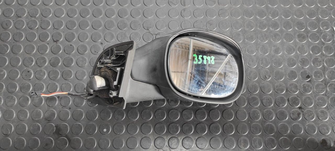 Recambio de RETROVISOR DERECHO para CITROEN C3 1.4 SX Plus KFVTU3JP referencia OEM IAM 0110330