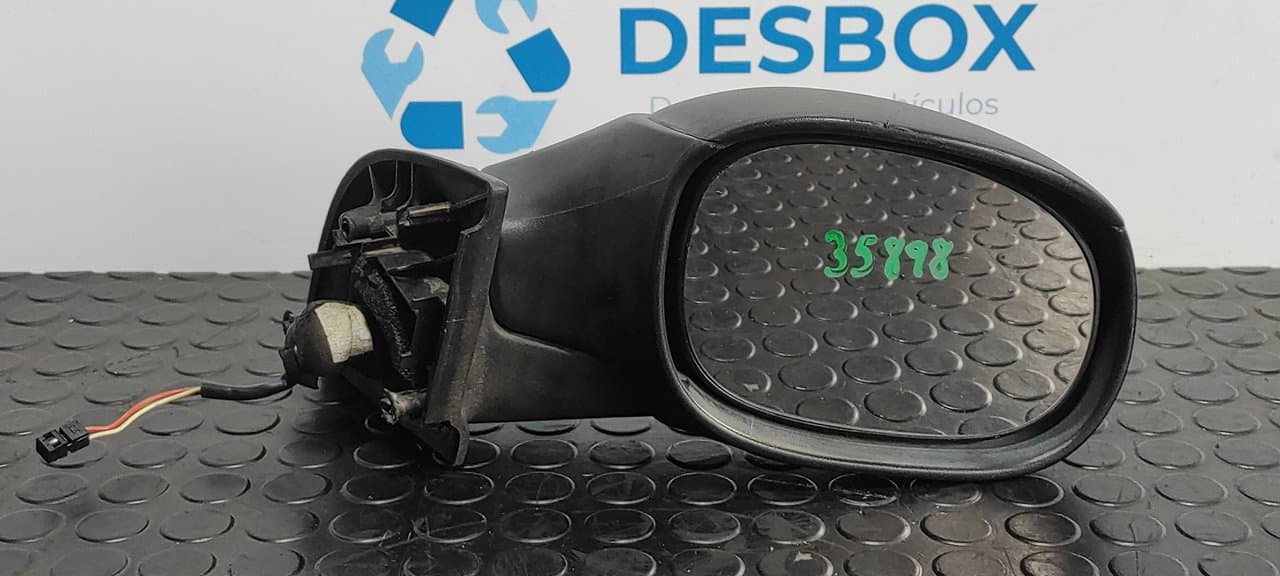 Recambio de RETROVISOR DERECHO para CITROEN C3 1.4 SX Plus KFVTU3JP referencia OEM IAM 0110330 5