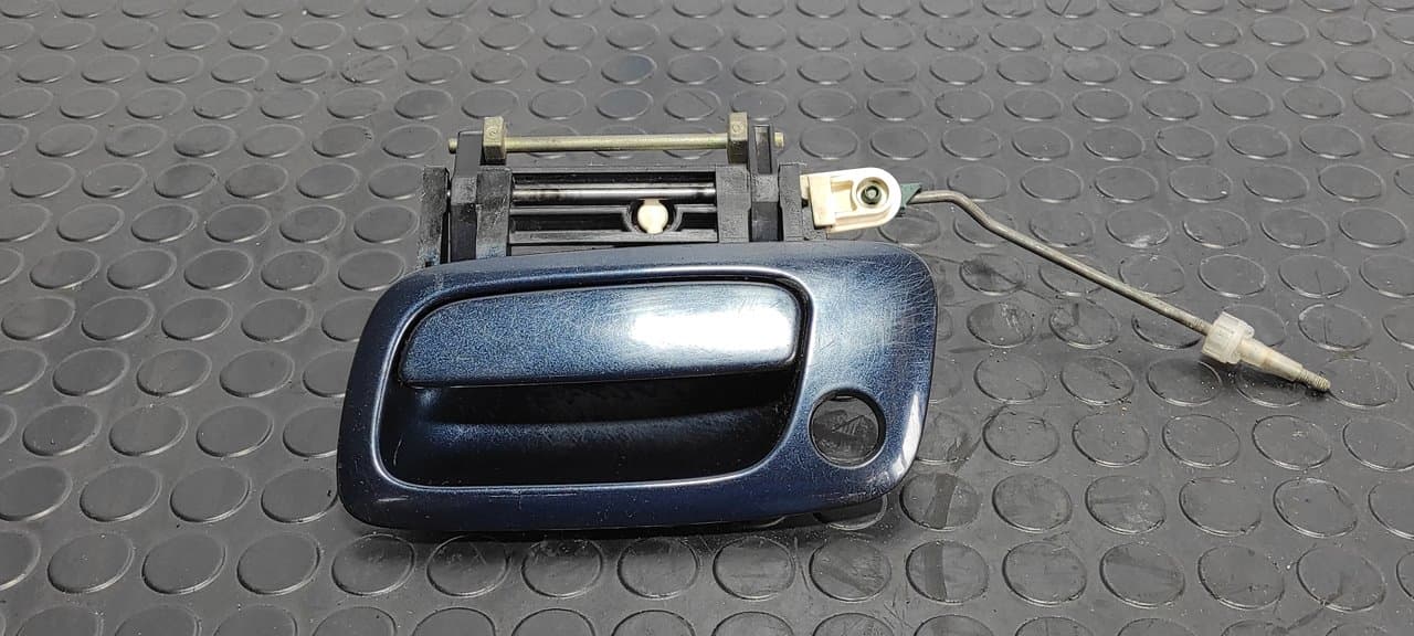 Recambio de MANGUETA DELANTERA IZQUIERDA para OPEL ASTRA G BERLINA Comfort Z16XE referencia OEM IAM 260933585 - NEGRO