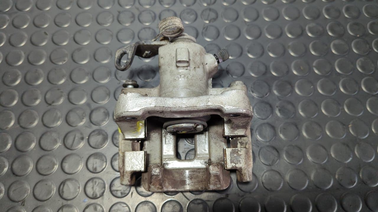 Recambio de PINZA DE FRENO TRASERA IZQUIERDA para AUDI TT (8N3/8N9) 1.8 T Coupe (132kW) AJQ referencia OEM IAM 607/7 - GRIS 4