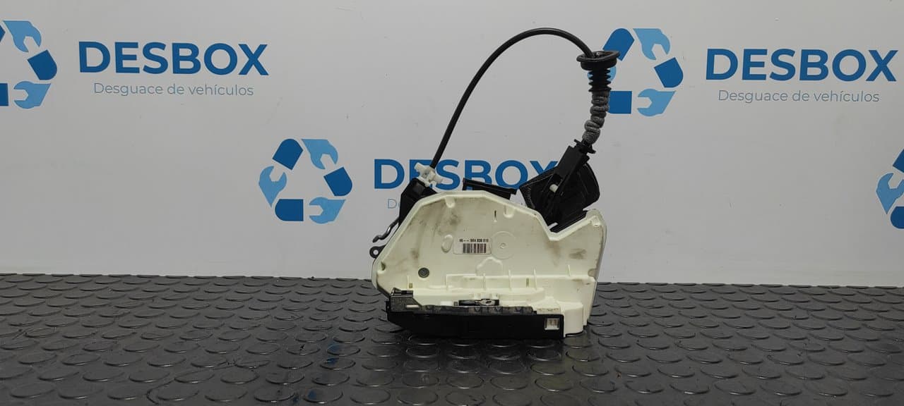 Recambio de CERRADURA PUERTA TRASERA IZQUIERDA para VOLKSWAGEN POLO BERLINA (6N1) Air APQ referencia OEM IAM  5K4839015 - BLANCO