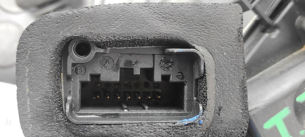 Recambio de CERRADURA PUERTA TRASERA IZQUIERDA para VOLKSWAGEN POLO BERLINA (6N1) Air APQ referencia OEM IAM  5K4839015 - BLANCO 6