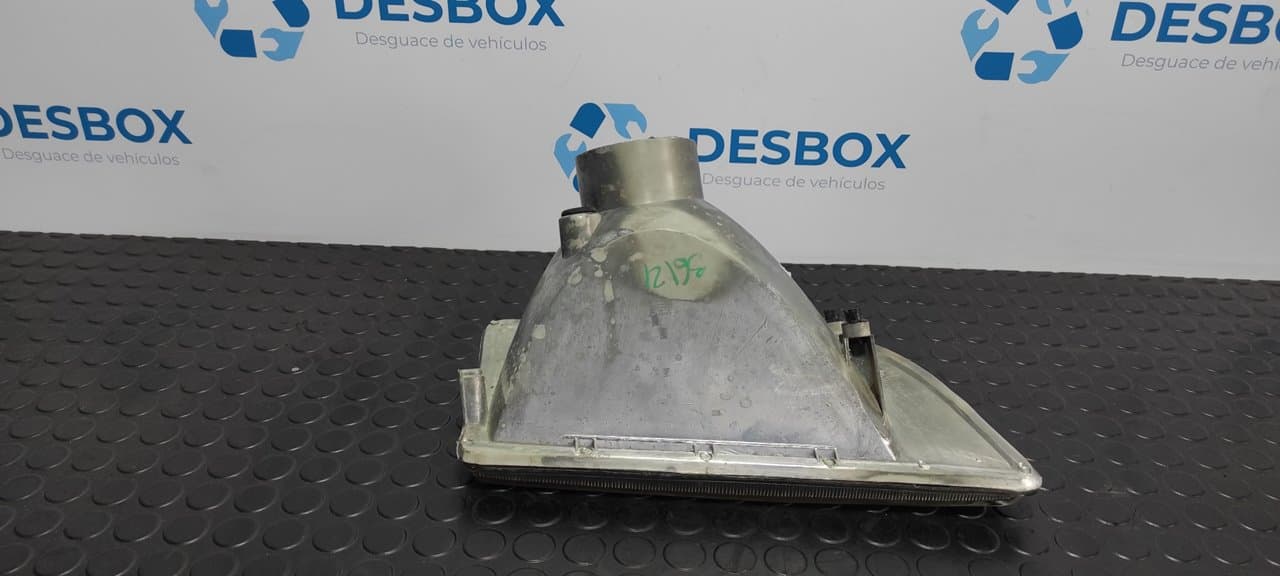 Recambio de FARO IZQUIERDO para CITROEN AX First D K9ATUD3 referencia OEM IAM 02447R20 - BLANCO 2