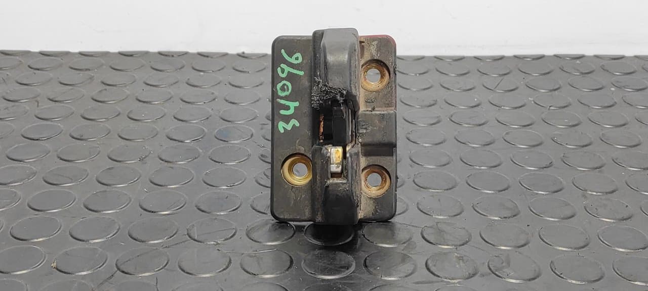Recambio de CERRADURA MALETERO / PORTON para VOLKSWAGEN T4 TRANSPORTER/FURGONETA (MOD. 1991) 1.9 Diesel (1X) 1X referencia OEM IAM 701827162 - ROJO
