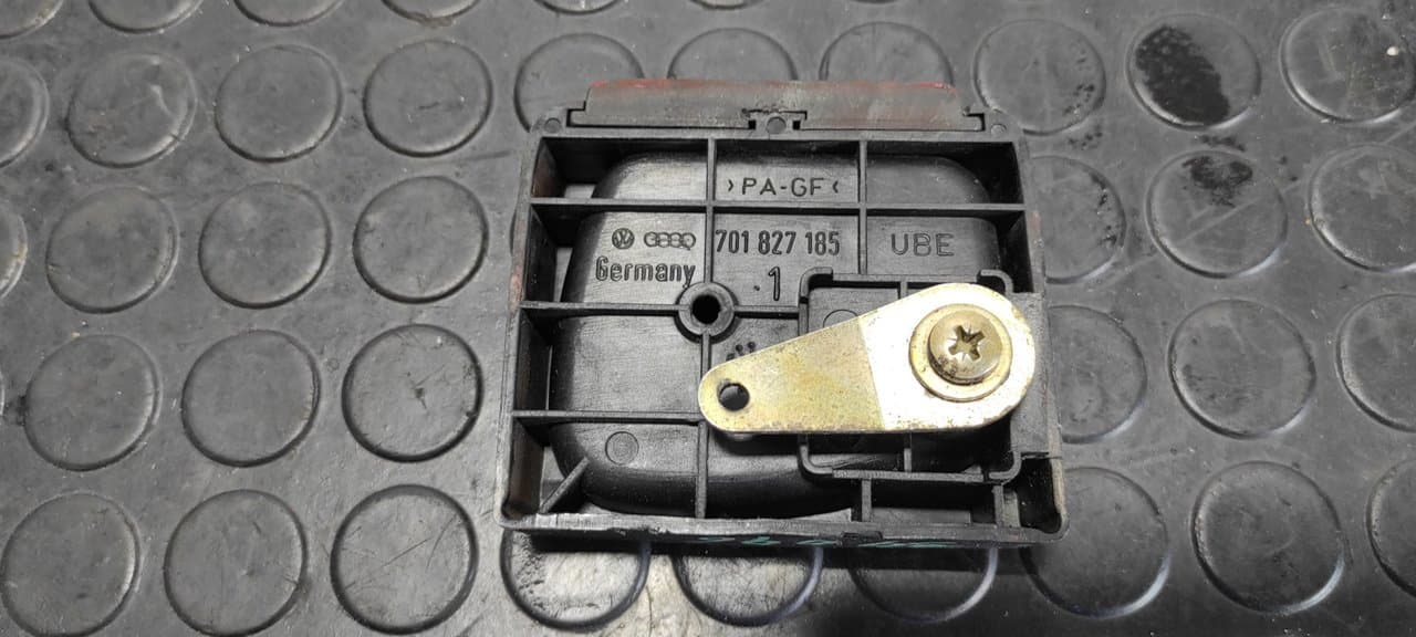 Recambio de MANETA INTERIOR TRASERA IZQUIERDA para VOLKSWAGEN T4 TRANSPORTER/FURGONETA (MOD. 1991) 1.9 Diesel (1X) 1X referencia OEM IAM 701827185 - ROJO 2