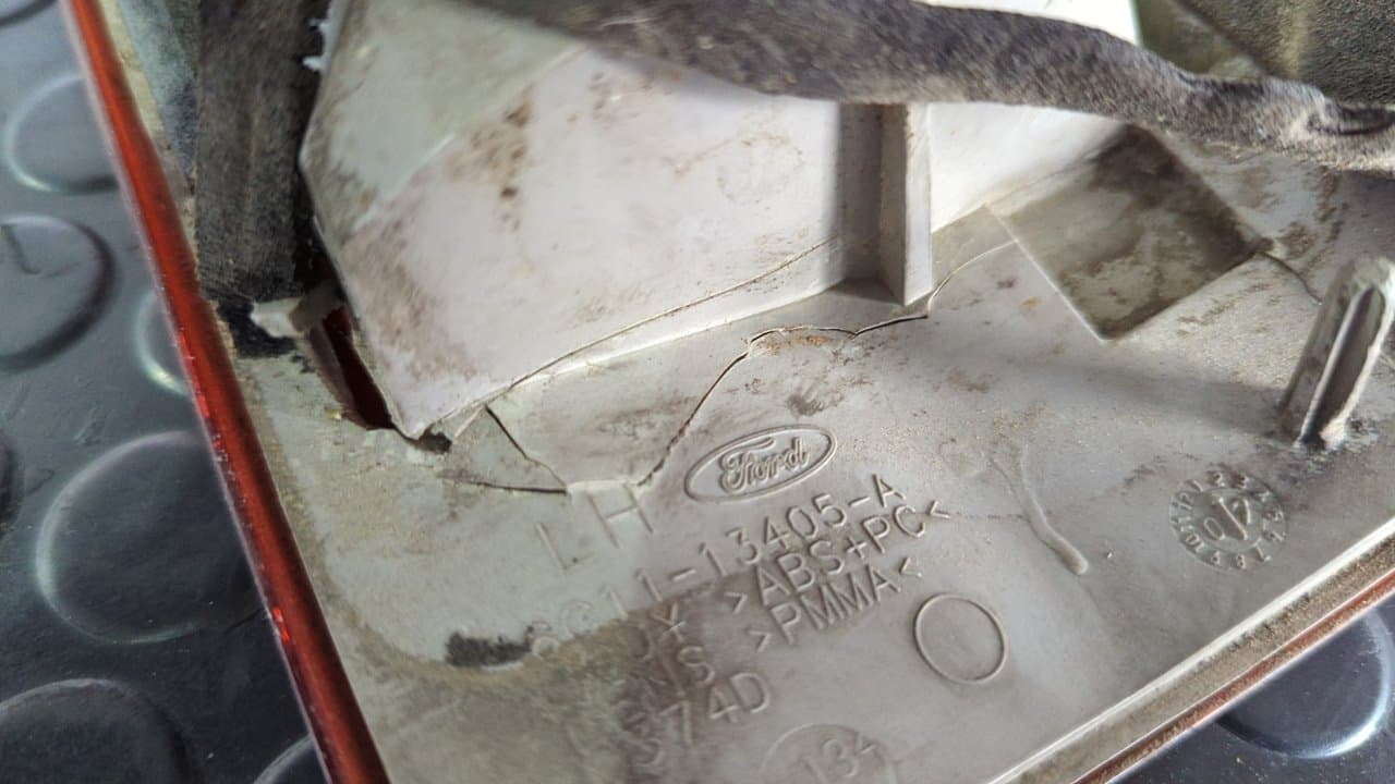 Recambio de PILOTO TRASERO IZQUIERDO para FORD TRANSIT CAJA ABIERTA '06 FT 330 K   Cabina simple, corta H9FB referencia OEM IAM 6C1113N004A   - BLANCO 3