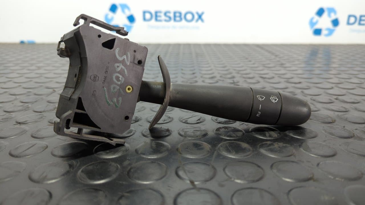 Recambio de MANDO LIMPIA para NISSAN INTERSTAR MOD. 04 (X70) 2.5 dCi Diesel CAT G9UA7 referencia OEM IAM 8200199519 - BLANCO