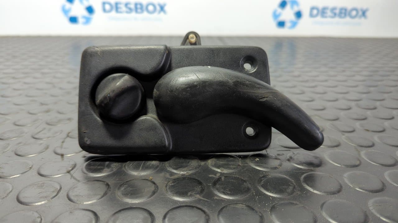 Recambio de MANETA INTERIOR TRASERA DERECHA para NISSAN INTERSTAR MOD. 04 (X70) 2.5 dCi Diesel CAT G9UA7 referencia OEM IAM 7700352 - BLANCO