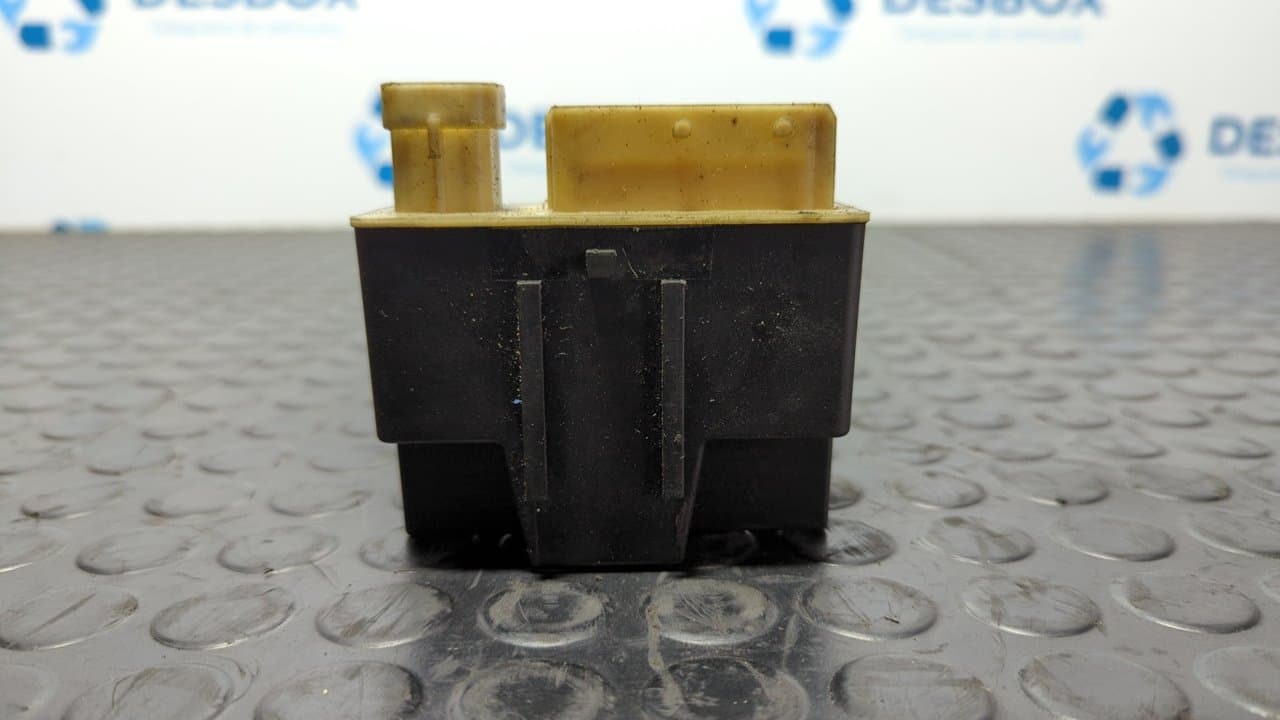 Recambio de CAJA PRECALENTAMIENTO para CITROEN BERLINGO CUADRO 1.6 16V HDi 9HXDV6ATED4 referencia OEM IAM 9652021180 - BLANCO 7