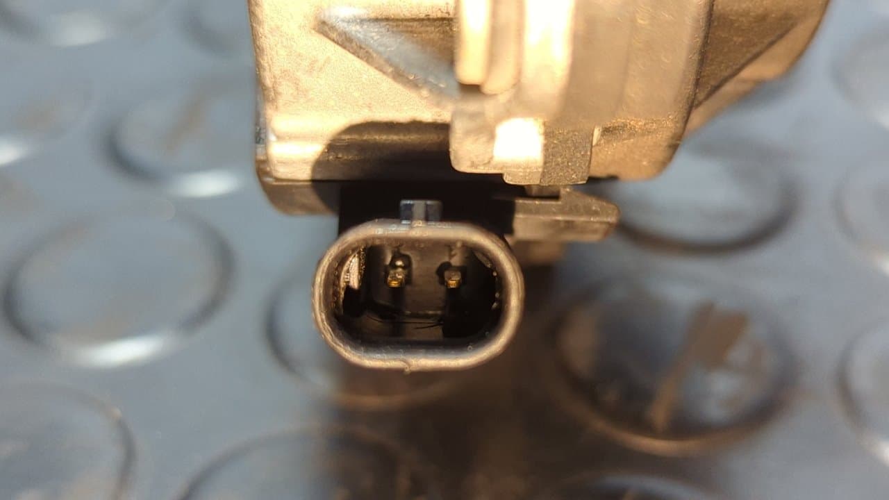 Recambio de TENSOR CORREA AUXILIAR para CITROEN C4 LIM. Sport 8F01 referencia OEM IAM V759883280 - BLANCO 4