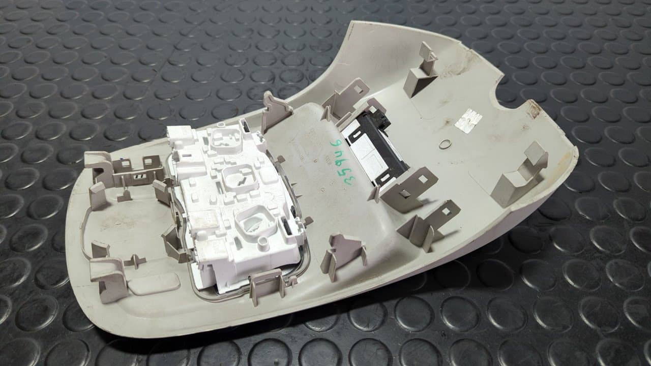 Recambio de LUZ INTERIOR para CITROEN C4 LIM. Sport 8F01 referencia OEM IAM 9671645977 - BLANCO 9
