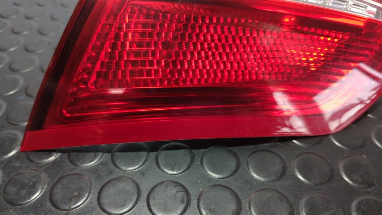Recambio de PILOTO PORTON DERECHO para CITROEN C4 LIM. Sport 8F01 referencia OEM IAM 967215548001 - BLANCO 5