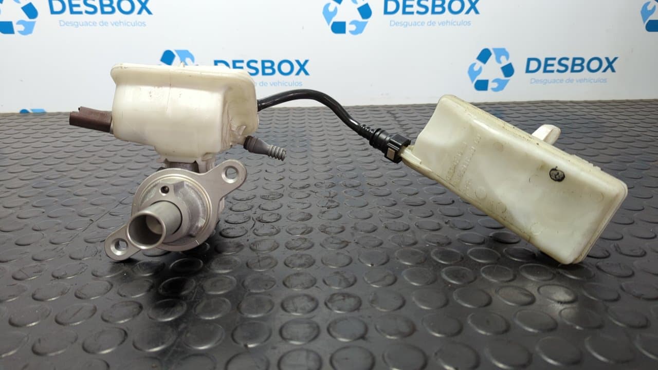 Recambio de BOMBA FRENO para CITROEN C4 LIM. Sport 8F01 referencia OEM IAM 9680931580 - BLANCO