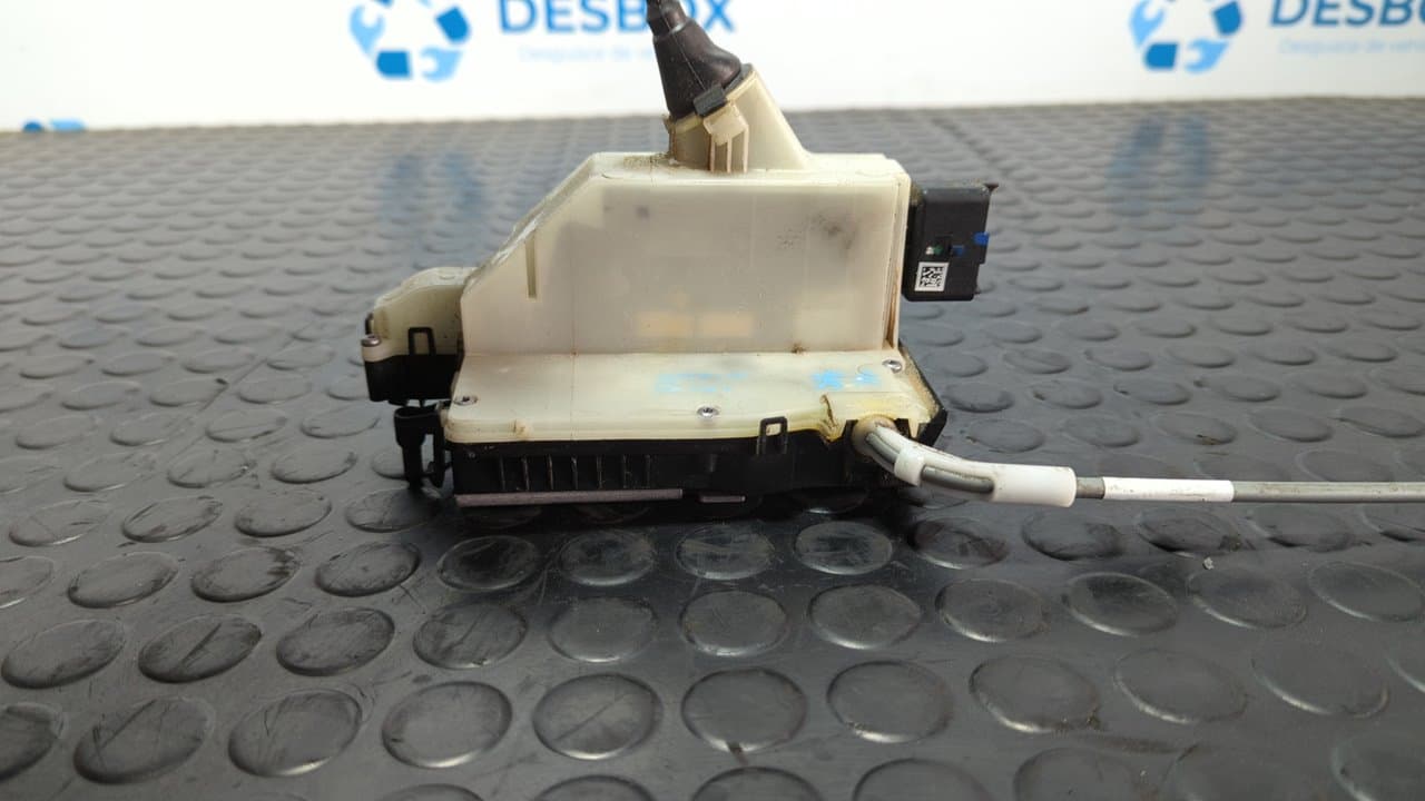 Recambio de CERRADURA PUERTA DELANTERA DERECHA para CITROEN C4 LIM. Sport 8F01 referencia OEM IAM 9685351480 - BLANCO