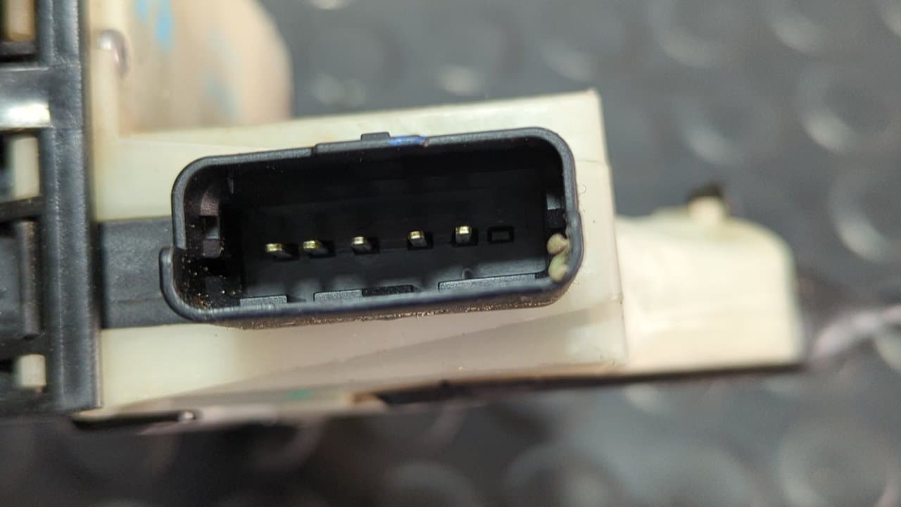 Recambio de CERRADURA PUERTA DELANTERA DERECHA para CITROEN C4 LIM. Sport 8F01 referencia OEM IAM 9685351480 - BLANCO 2