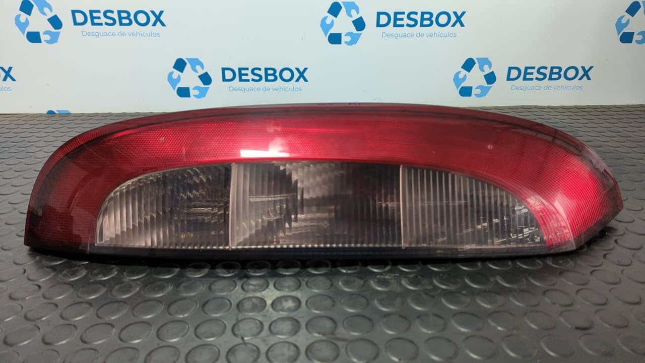 Recambio de PILOTO TRASERO IZQUIERDO para OPEL CORSA C Club Z12XE referencia OEM IAM 09114336 - AZUL