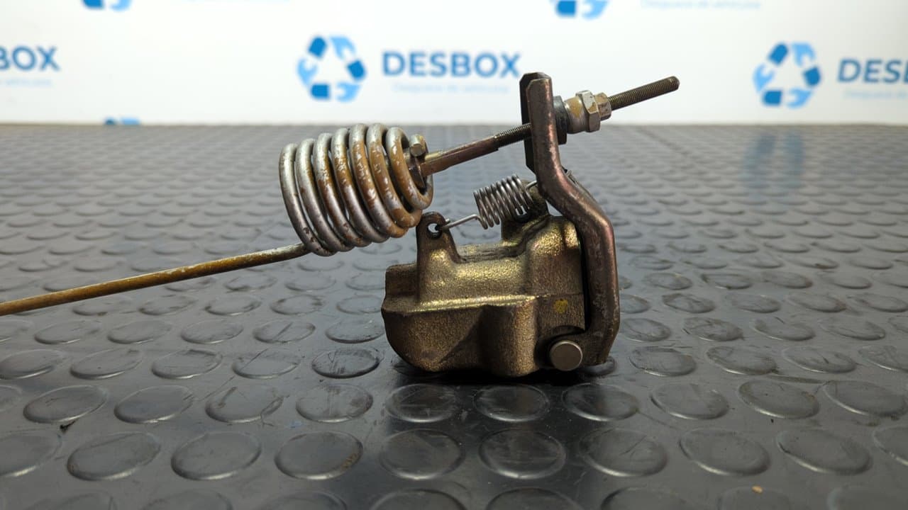 Recambio de REPARTIDOR DE FRENO para MERCEDES-BENZ SPRINTER 02.00 -> COMBI 213  CDI   (902.671-672) 611981 referencia OEM IAM BOSCH - BLANCO 4