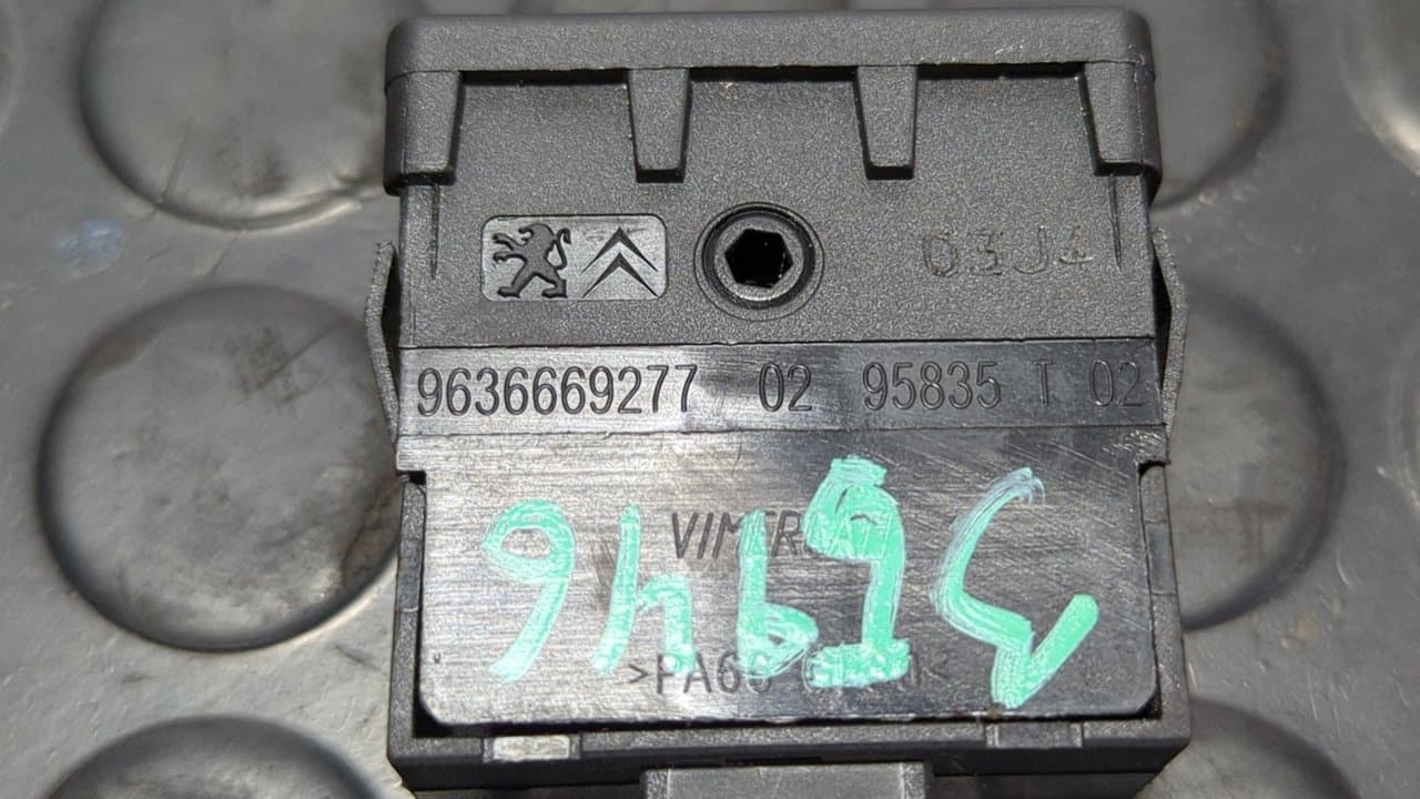 Recambio de MANDO LUCES para CITROEN C4 LIM. Sport 8F01 referencia OEM IAM 9636669277 - BLANCO 5
