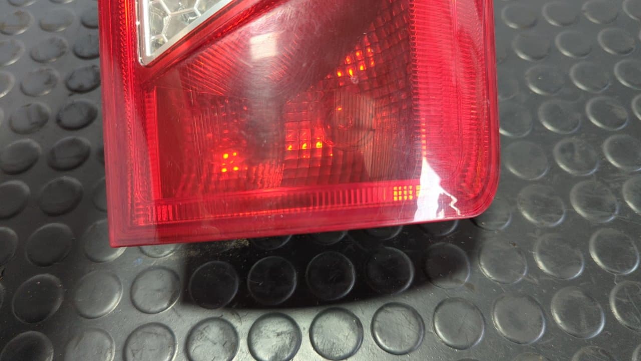 Recambio de PILOTO TRASERO IZQUIERDO para FORD TRANSIT CONNECT (TC7) Furgón FT 200S R2PA referencia OEM IAM 9T1613405AC - BLANCO 4