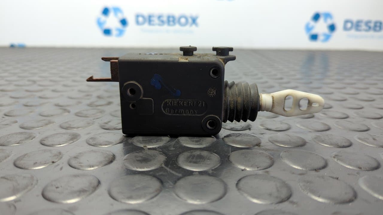Recambio de MOTOR CIERRE CENTRALIZADO DELANTERO DERECHO para CITROEN SAXO 1.5 D Furio VJX referencia OEM IAM KIEKERT21 - BLANCO